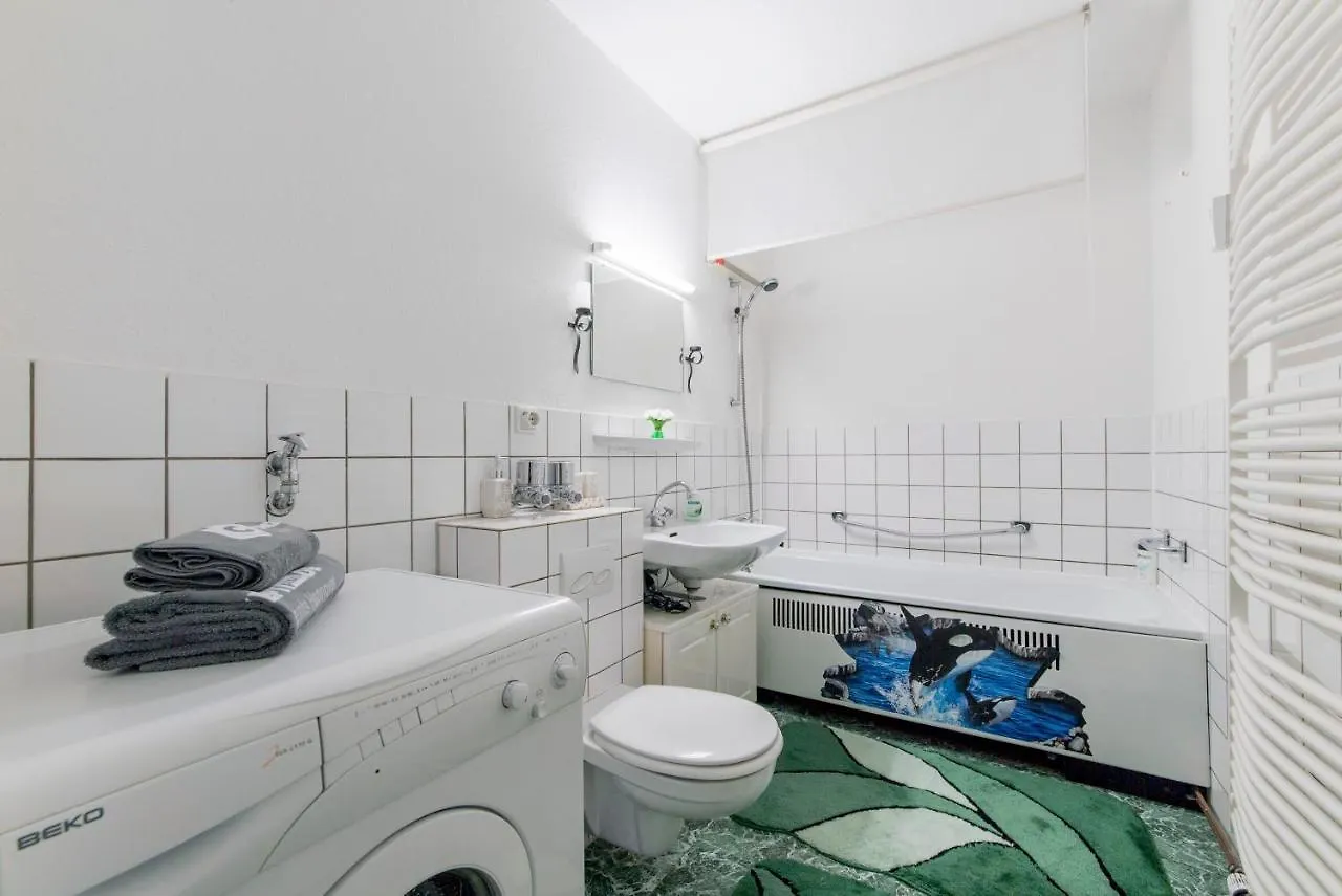 Apartments Or Rooms Near Exhibition Center ハノーファー ゲストハウス