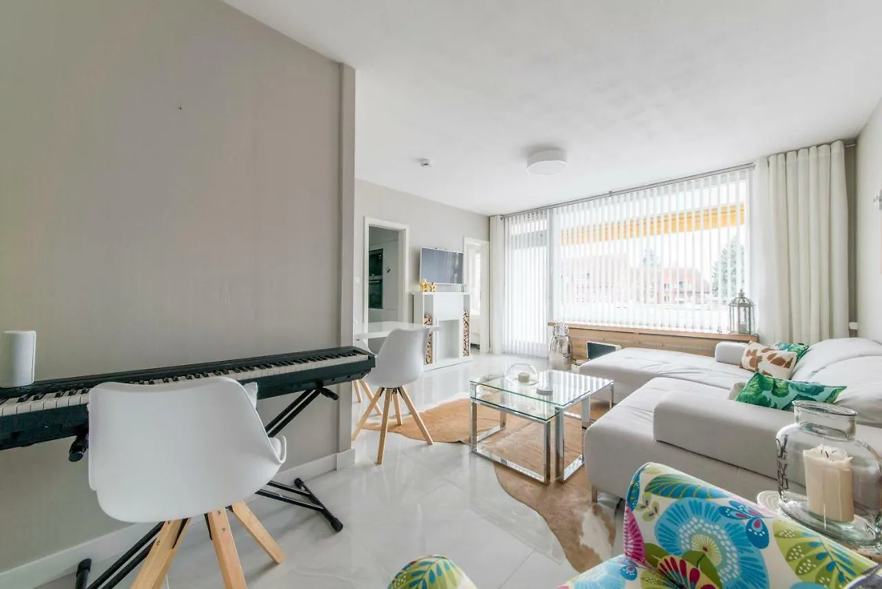 Apartments Or Rooms Near Exhibition Center ハノーファー