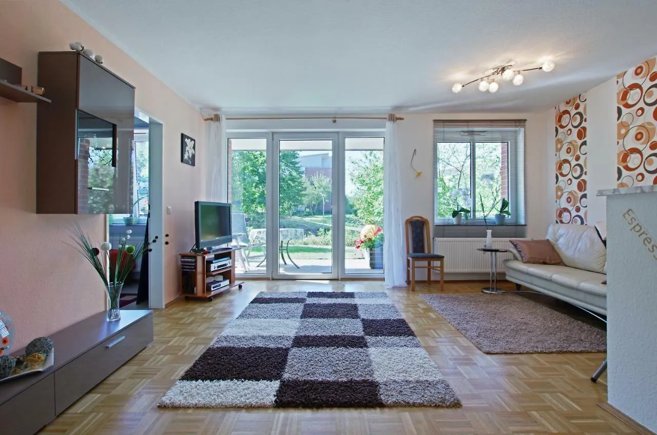 Apartments Or Rooms Near Exhibition Center ハノーファー